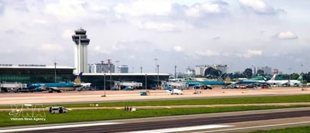 Tan Son Nhat airport increases flight capacity to 46 per hour for holiday travel